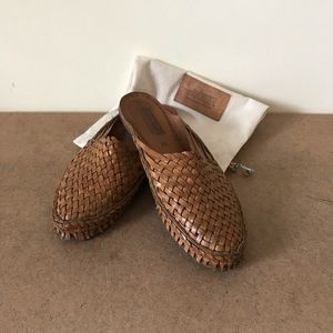 Mohinders “city slippers” size 10